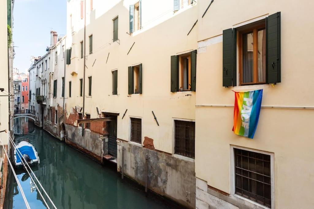 Ca' Della Madoneta - Vista Canale Venedig Exterior foto